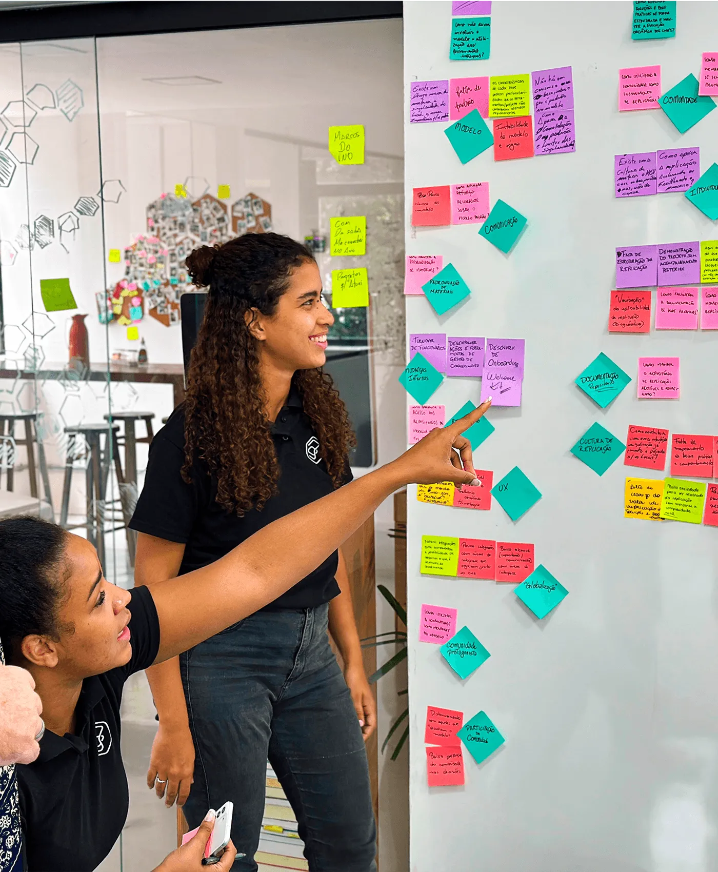 Entendendo Atomic Design: Organização e Escalabilidade em Design de Sistemas